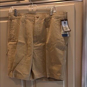 Classic Columbia Khaki Men's Shorts